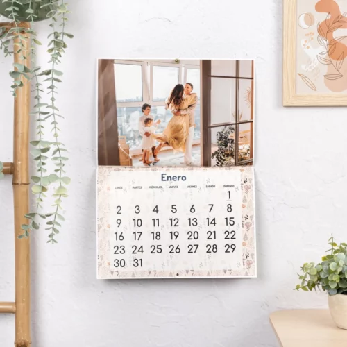 Calendario de pared personalizado grapado